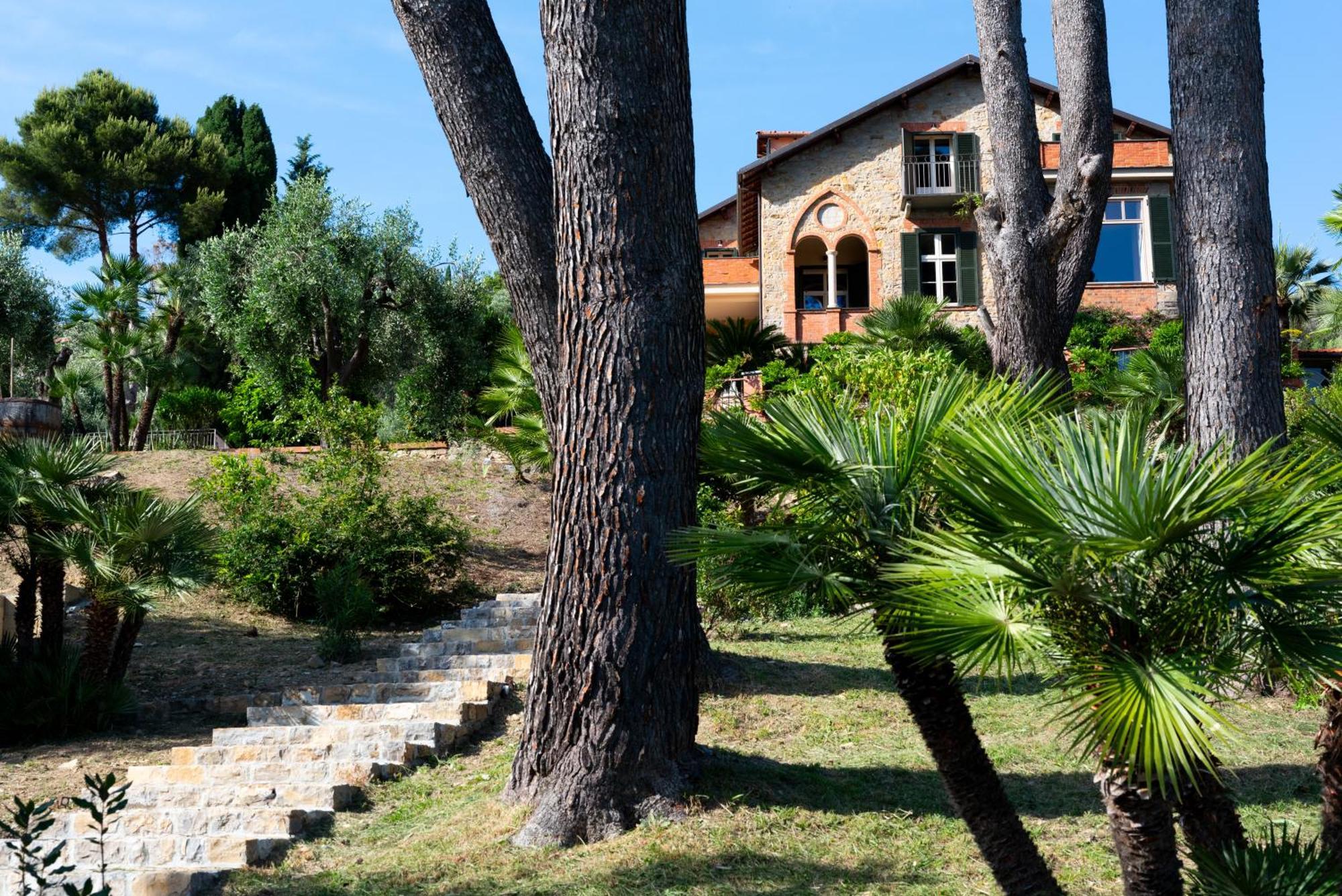 Villa Rappis Imperia Exterior photo